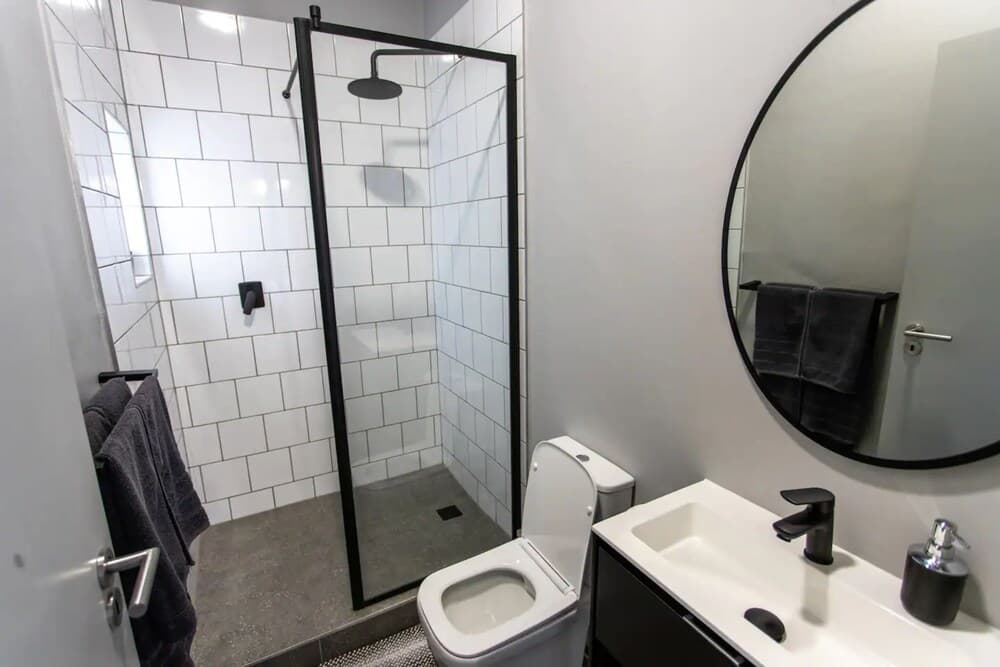 Luxurious 1 Bedroom Apartment With Iconic Mountain Views