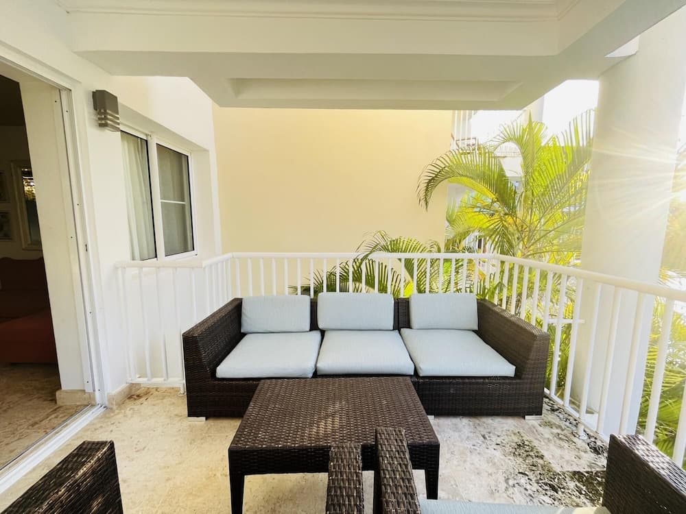 Beauty Pool Views Aparment With Private Beach O201