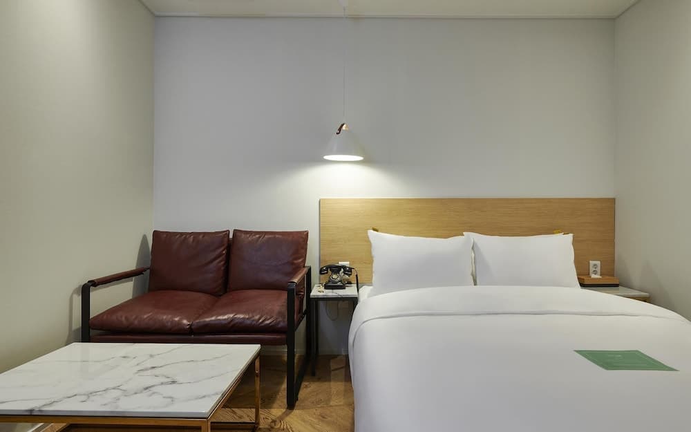 Dongtan Station Obut Hotel