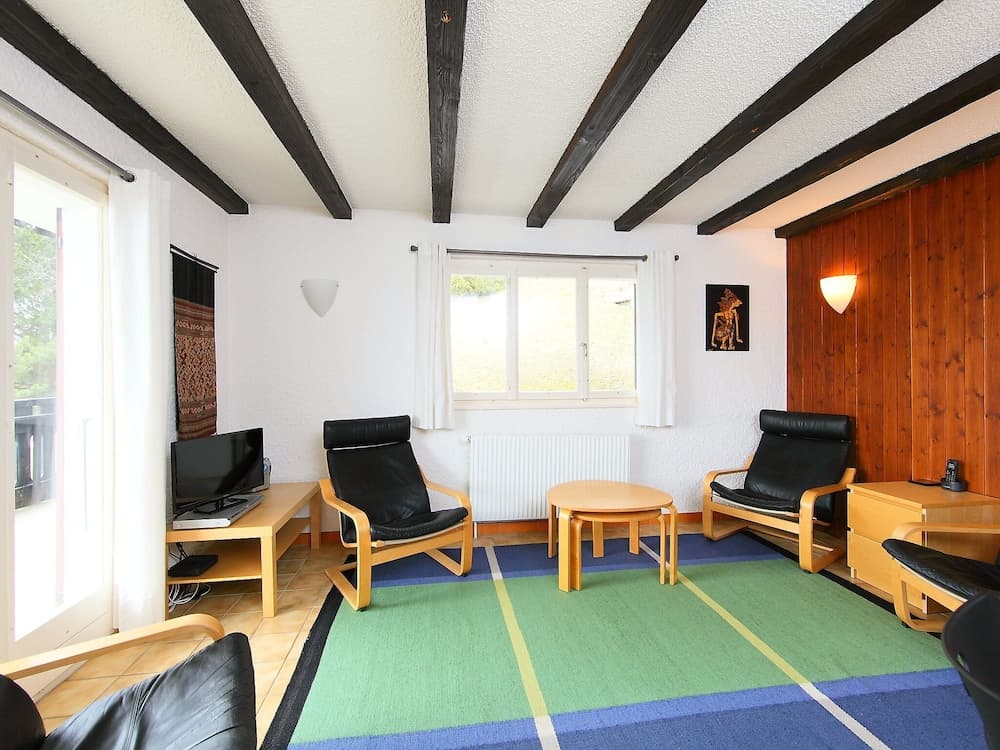 Regina C Ollon in Ollon