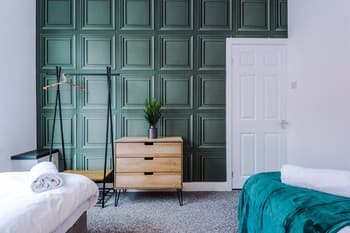 Lovely three bedroom home free parking