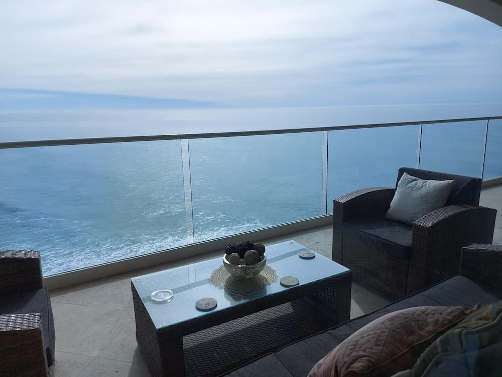 Ocean Front Condo Ocean View in Rosarito