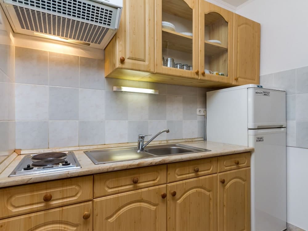 Amarillo 1 Balatonm Riaf rd