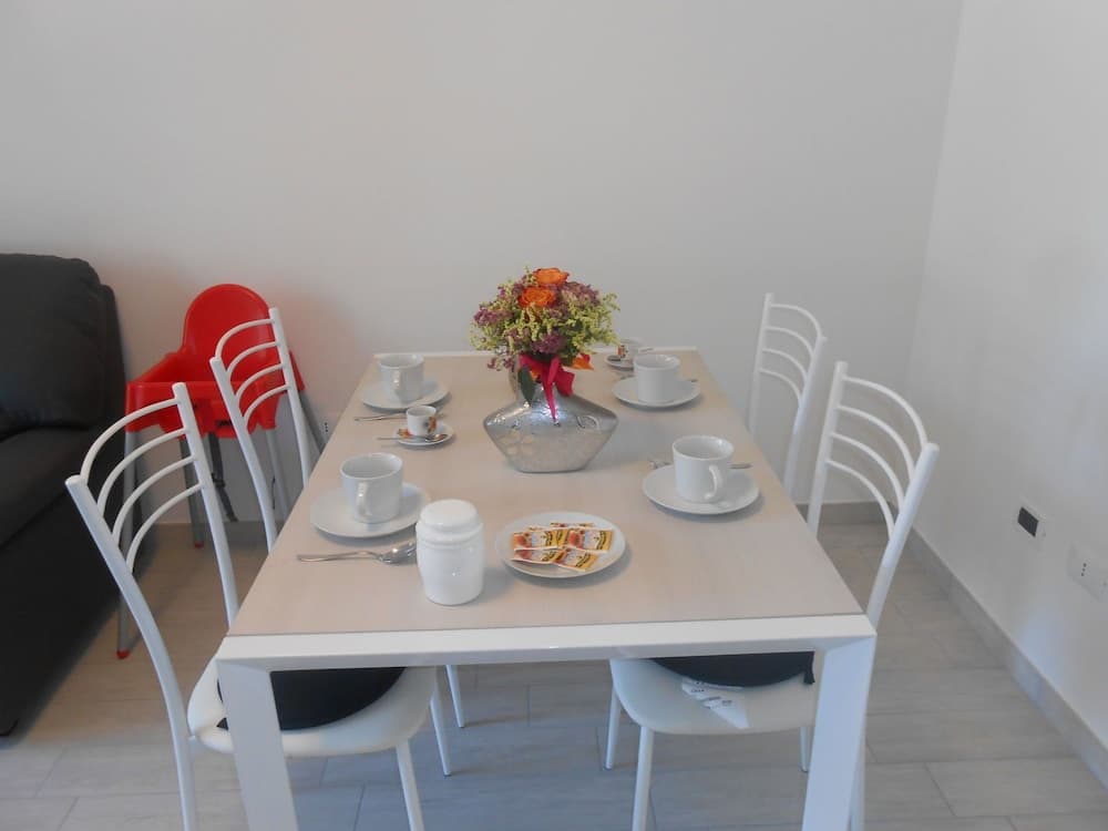 Veronica Lido Degli Estensi