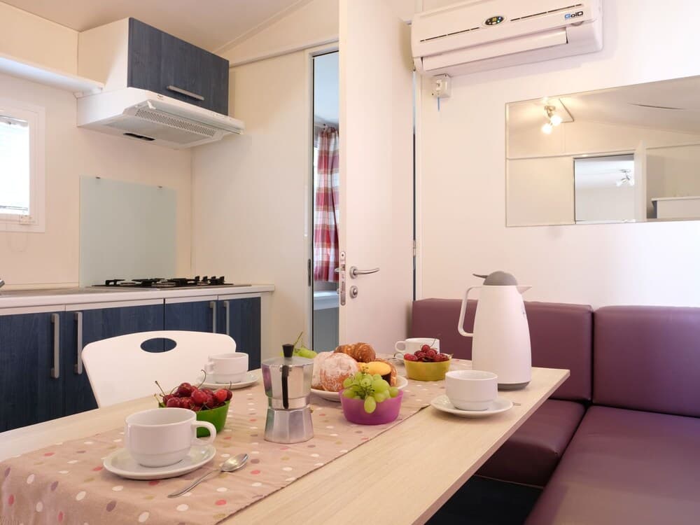 Balatontourist F red Balatonf red