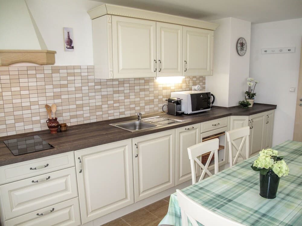 Hetl n ern ny in ern ny