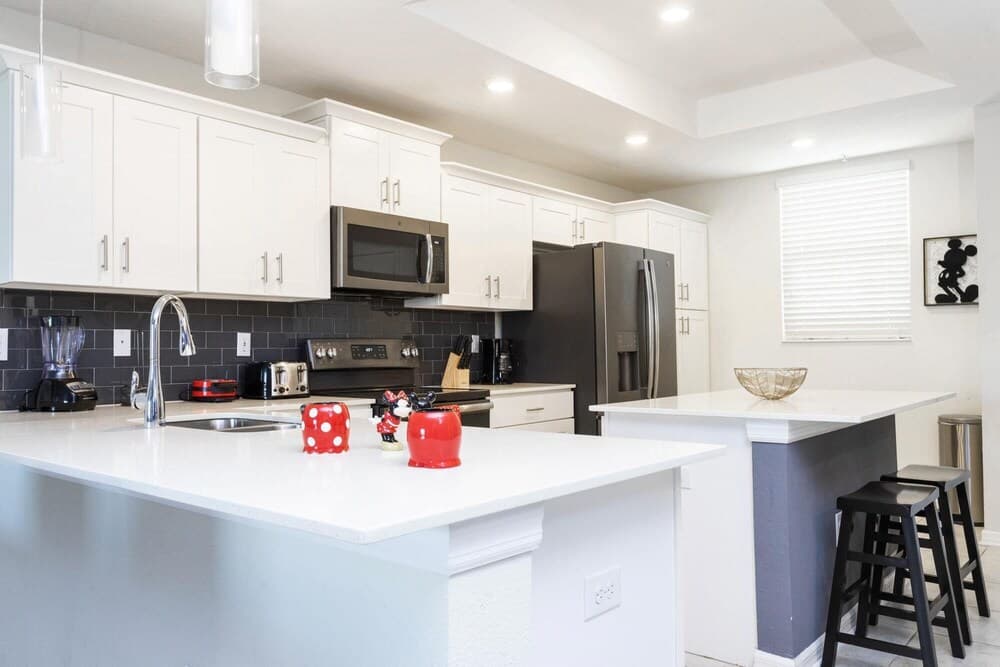 4721 Unit 105 Brand NEW Stunning Apartment