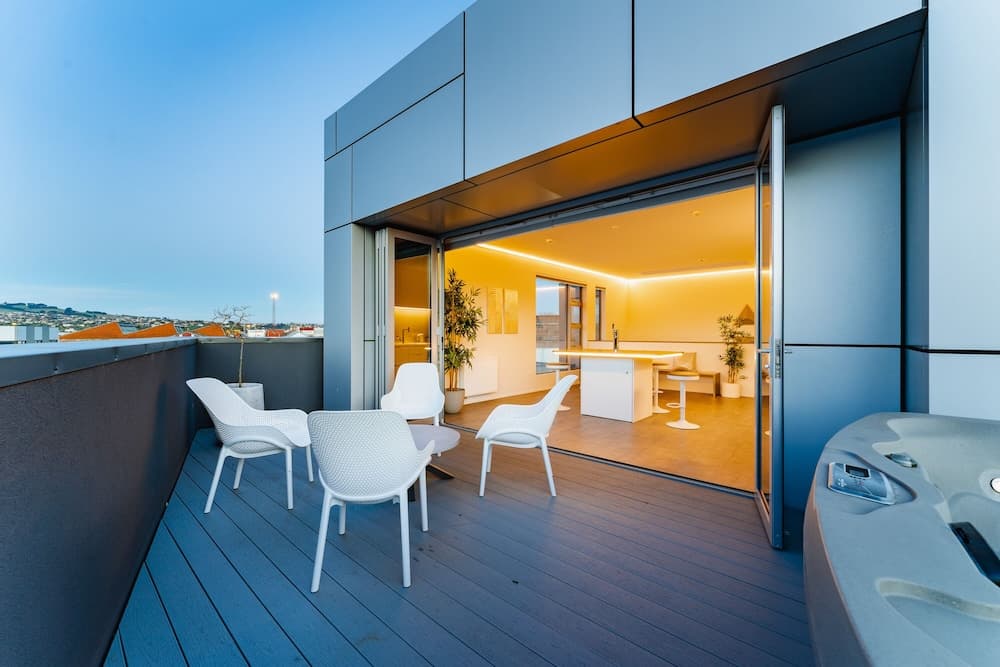 Quarters B1- Luxurious & Spacious