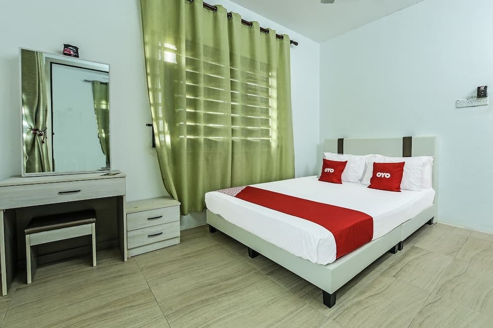 OYO HOME 90682 Liliz Mambang Farmstay