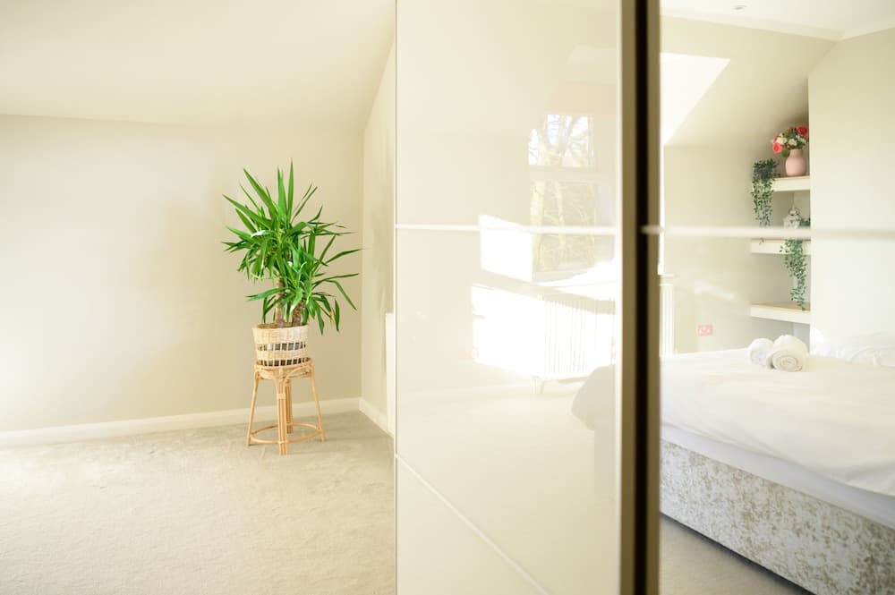 Luxurious Tranquil Four Bedroom Retreat in Buxton