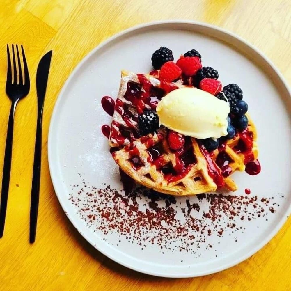 1-bed Apartment in Helston - Resturant and Golf