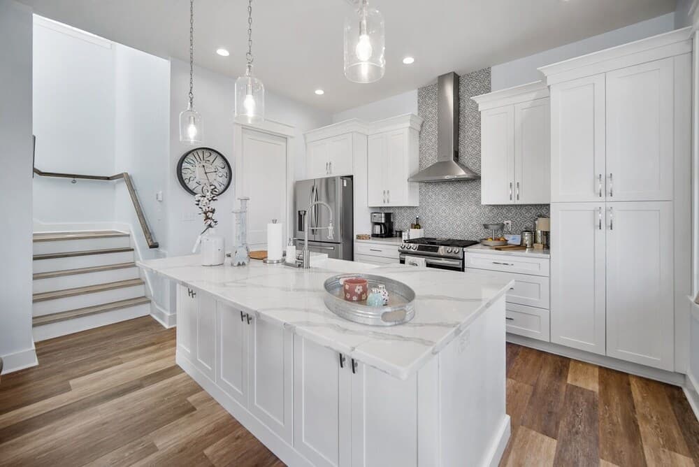 Whitefish 4 Bedroom Home by Redawning