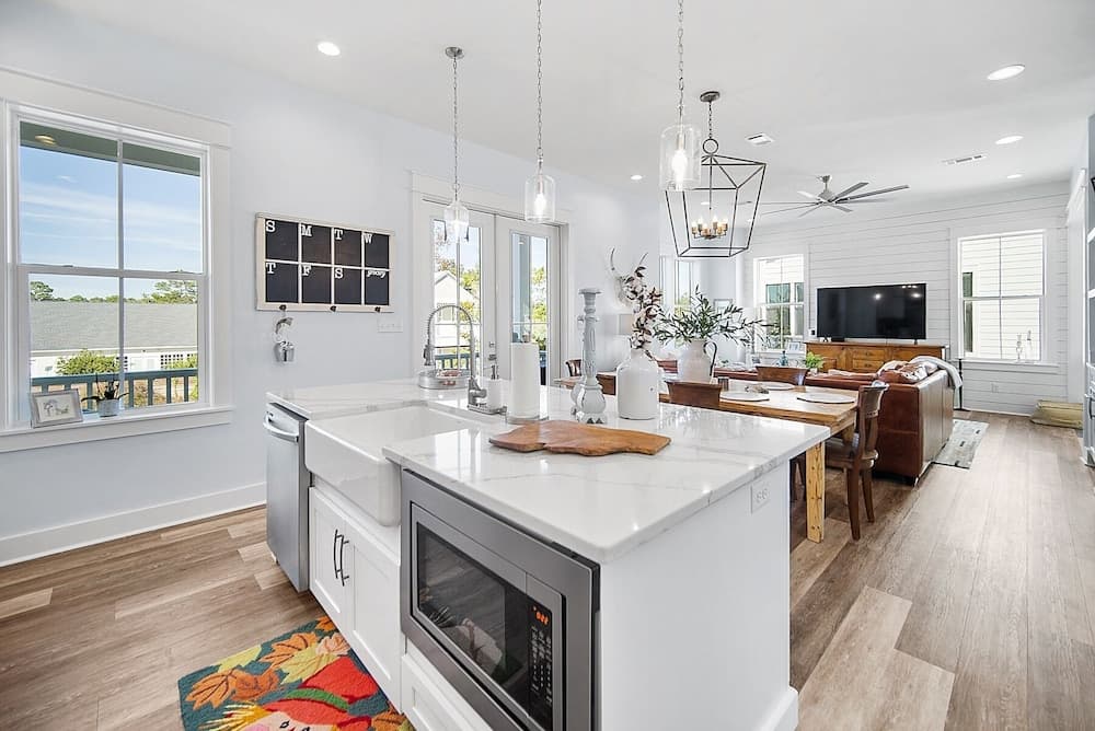 Whitefish 4 Bedroom Home by Redawning