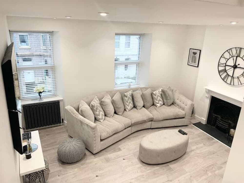 Host Stay Grenville Apartment