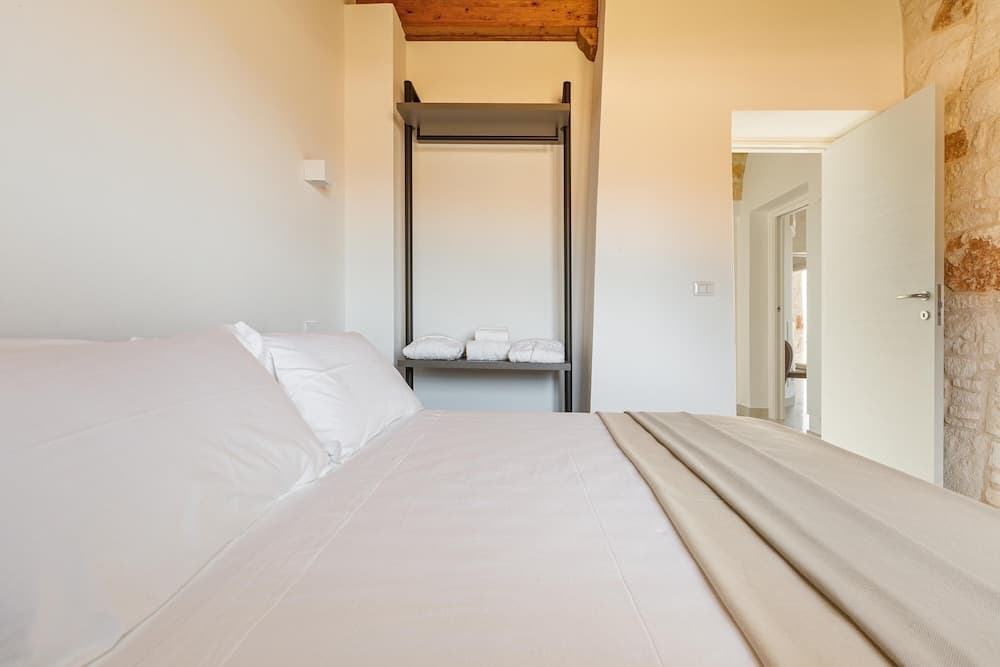 2475 Villa Pietra del Sole by Perle di Puglia