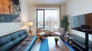 Luxury 1BR 30 Mins to Manhattan Evonify