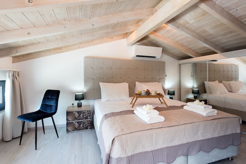 White Swan Villa by White Dream Villas