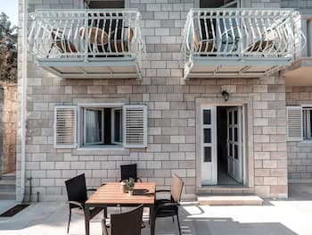 Solar House Babina 2