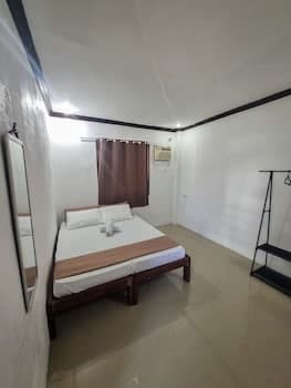 Flo Bed and Breakfast