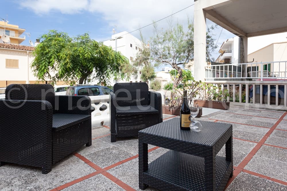 Casa de verano con piscina en el puerto