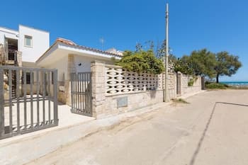 2979 Villetta La Frontemare by Barbarhouse