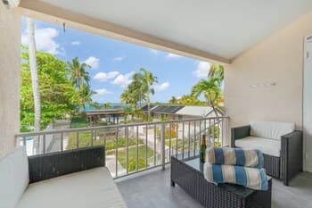 Family Friendly Condo in the Heart of Seven Mile Beach by Redawning