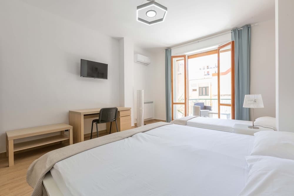 2983 Floating Apartment by Barbarhouse