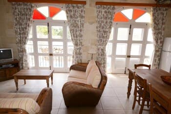 Summerfield - Xaghra Holiday Home