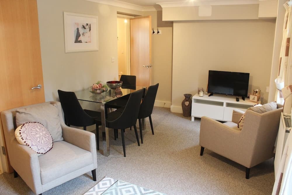 Mathus Gardens - Two Bedroom Apartment
