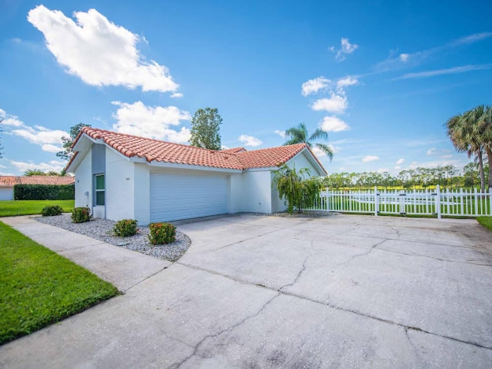 Swiss 14 - Lake Stephanie