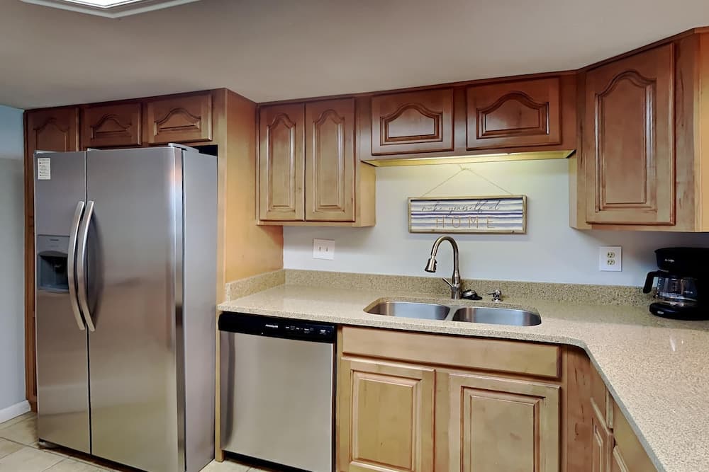 Surf Dweller #605 by Southern Vacation Rentals