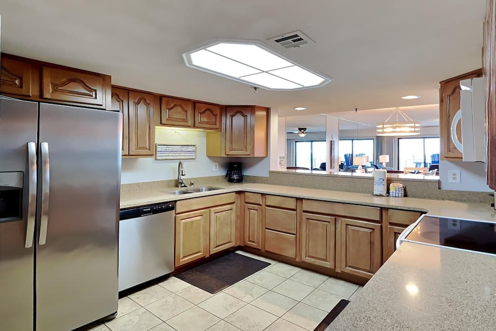 Surf Dweller #605 by Southern Vacation Rentals