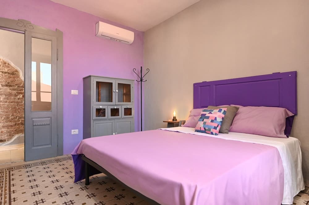 Urban Blue Guest House