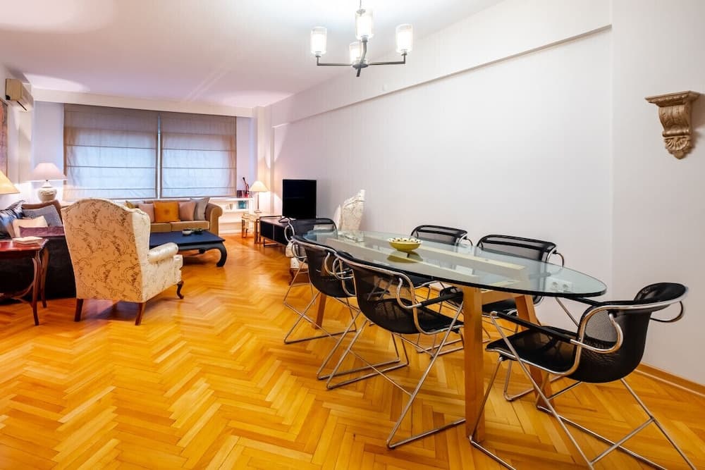 Fully Equipped Cozy Home in Besiktas