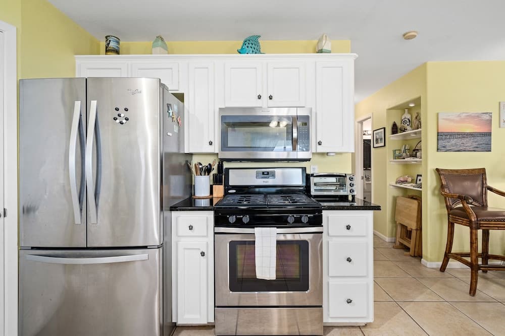 Salt Life Bay Getaway