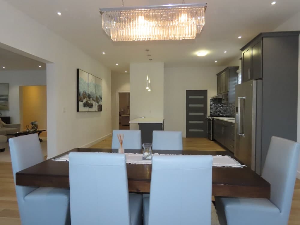 The White House TCI Guest House