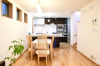 Higashi Shinjuku Modern house