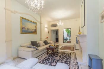 Kalkara Well Located Townhouse +courtyard