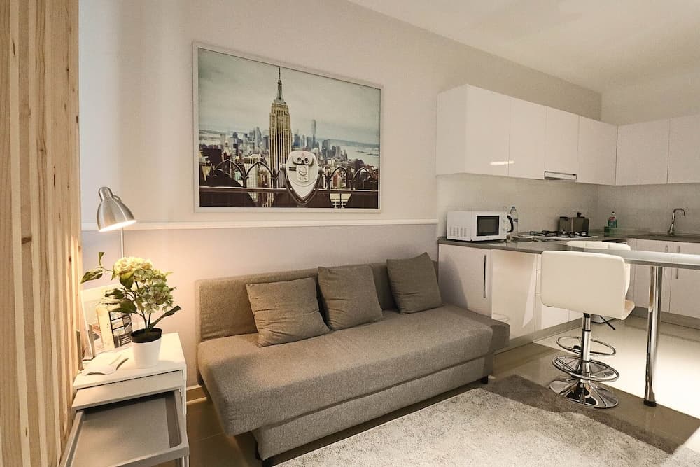 Aurelius Pool Apartments in CaesarResort