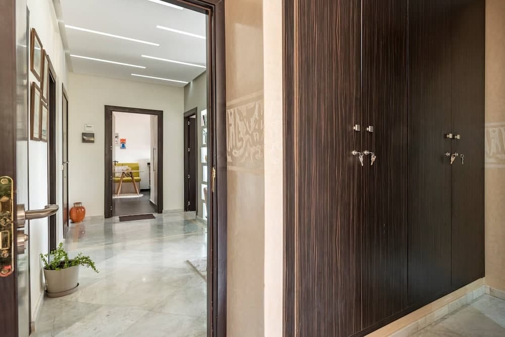 "superbe Appart Méga Terrasse Piscine +big Jardin"