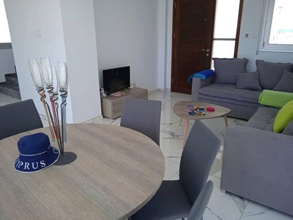 Beautiful Detached Modern Villa With Pool