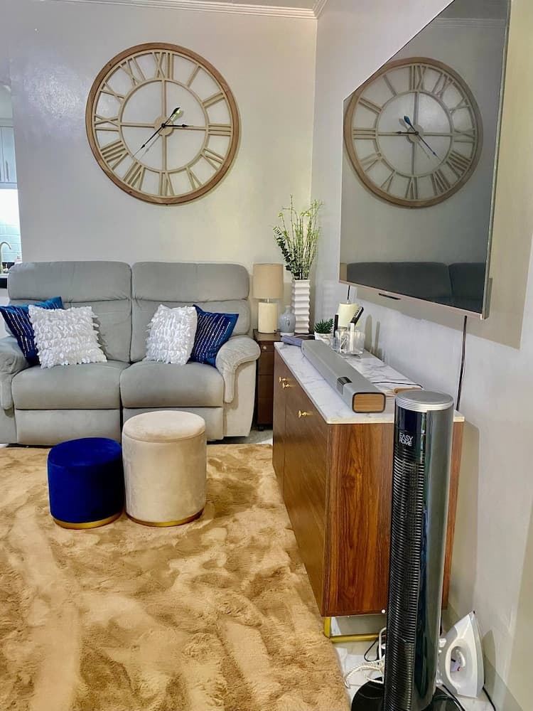 1 Bedroom With Free Parking