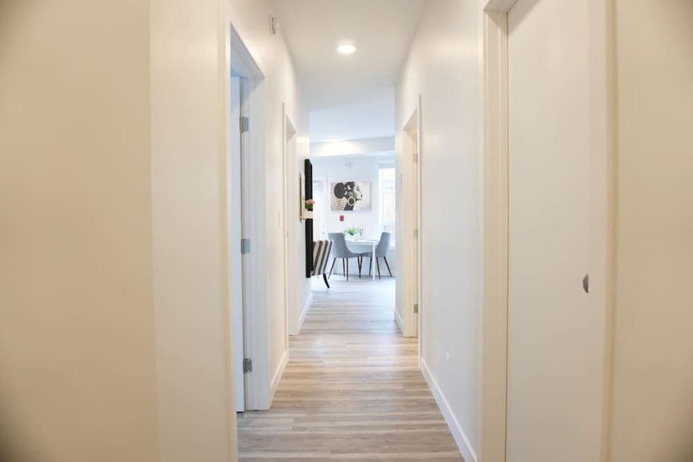 Modern 2bedroom Condo Great Location Coffee Wifi