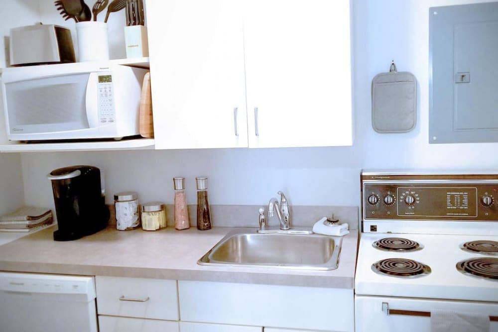 Pristine Harbour View Towers Suite Coffee w Prking