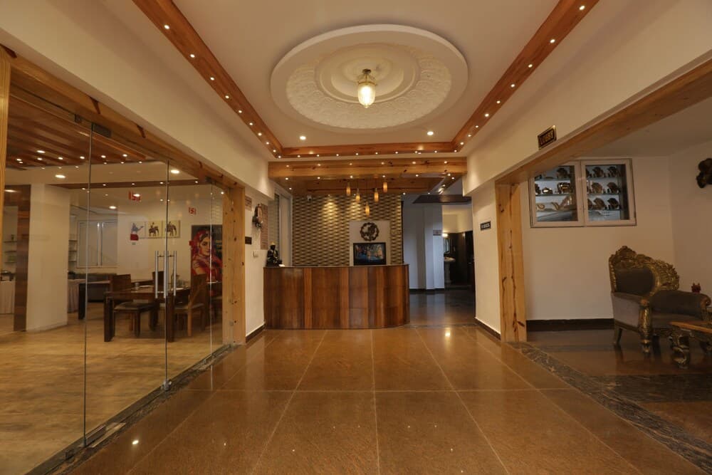 Hotel Palace Raj Kumbha By Howard