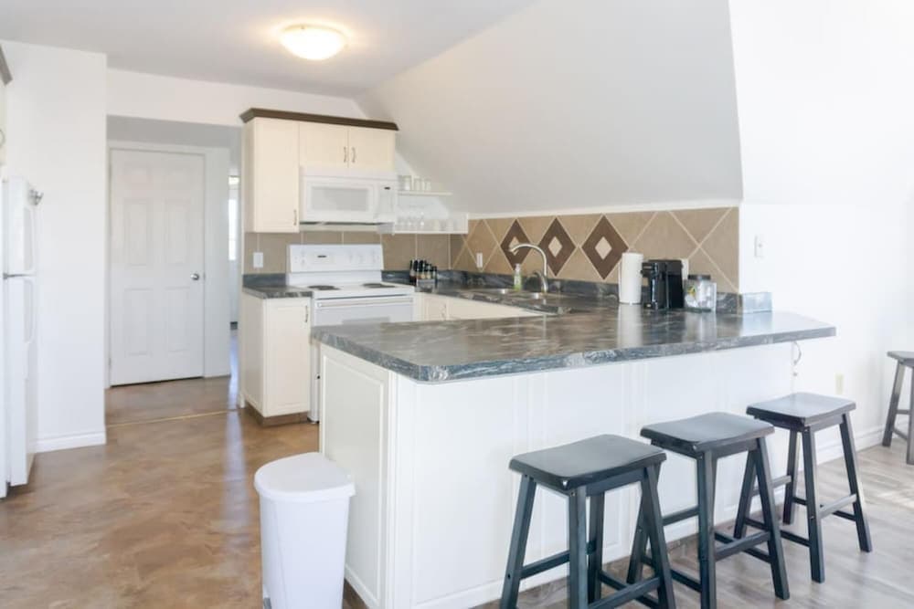 Amazing Location in SJ 2-br w Parking Wifi Coffee