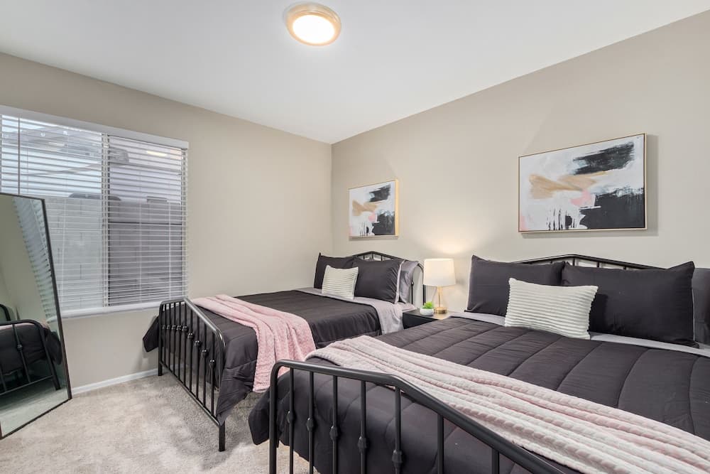 Dreyfus Peoria 3 Bedroom Home by Redawning