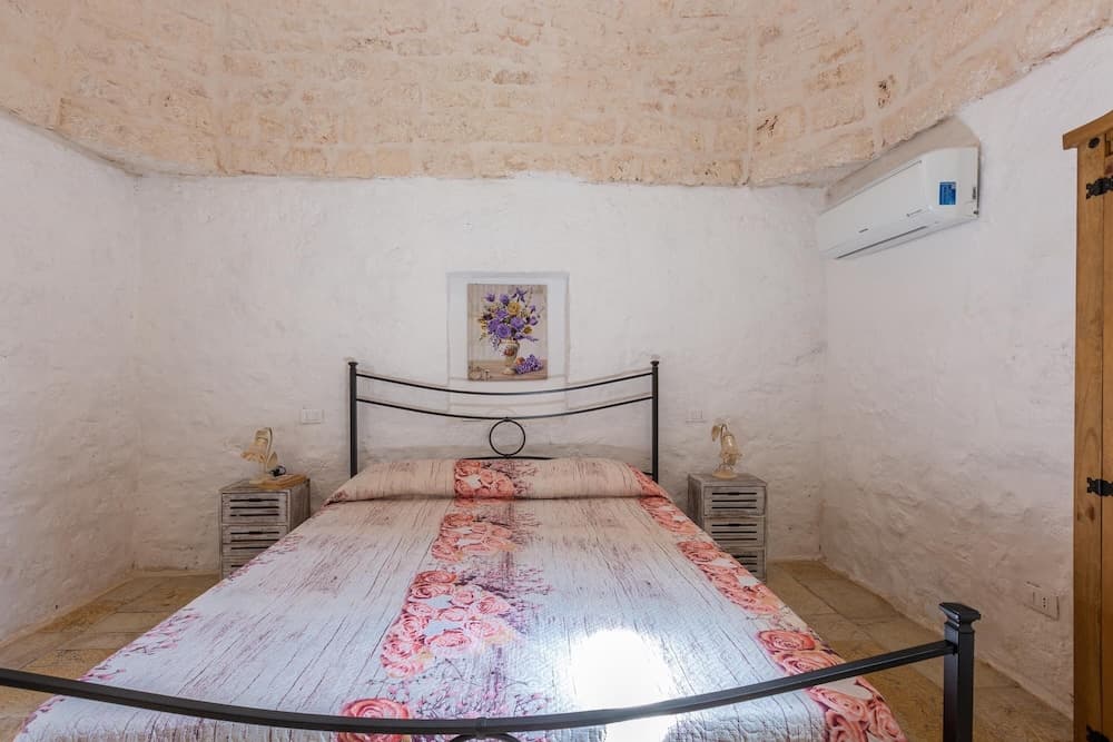 2421 Il Pagghiere by Perle di Puglia