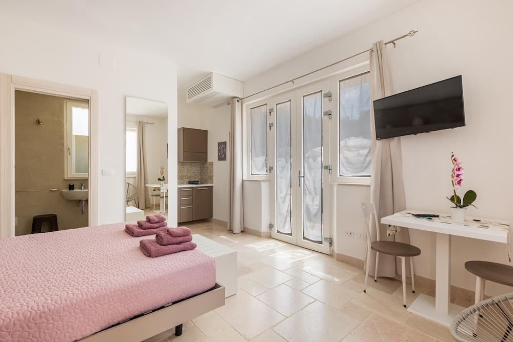 2943 Casa Marangi by Barbarhouse