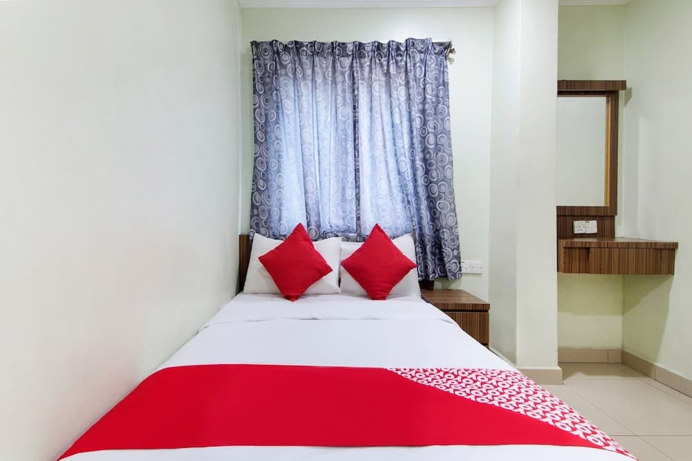 OYO 90693 Sri Rampai Hotel